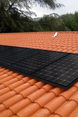 Achat Immédiat Fixation Toiture TUILE pour 8 panneaux solaires max-1160mm (Barre 20 x 1m)